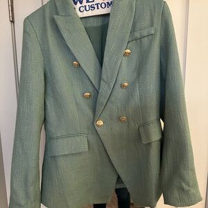 Elegant Green Blazer with Gold Buttons